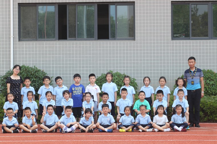 班级合照.jpg